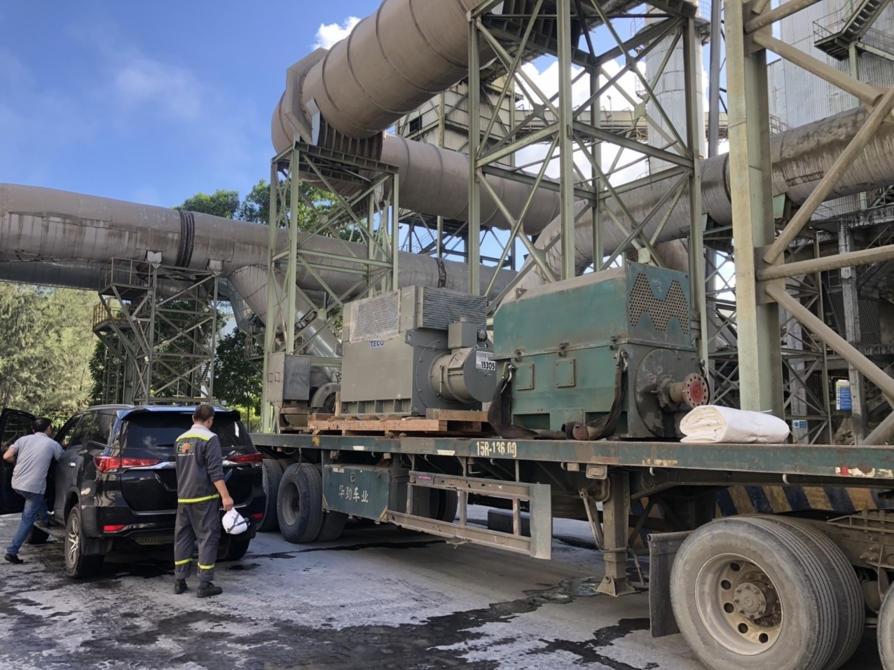 Cơ quan nào quản lý thủ tục nhập khẩu máy móc đã qua sử dụng?