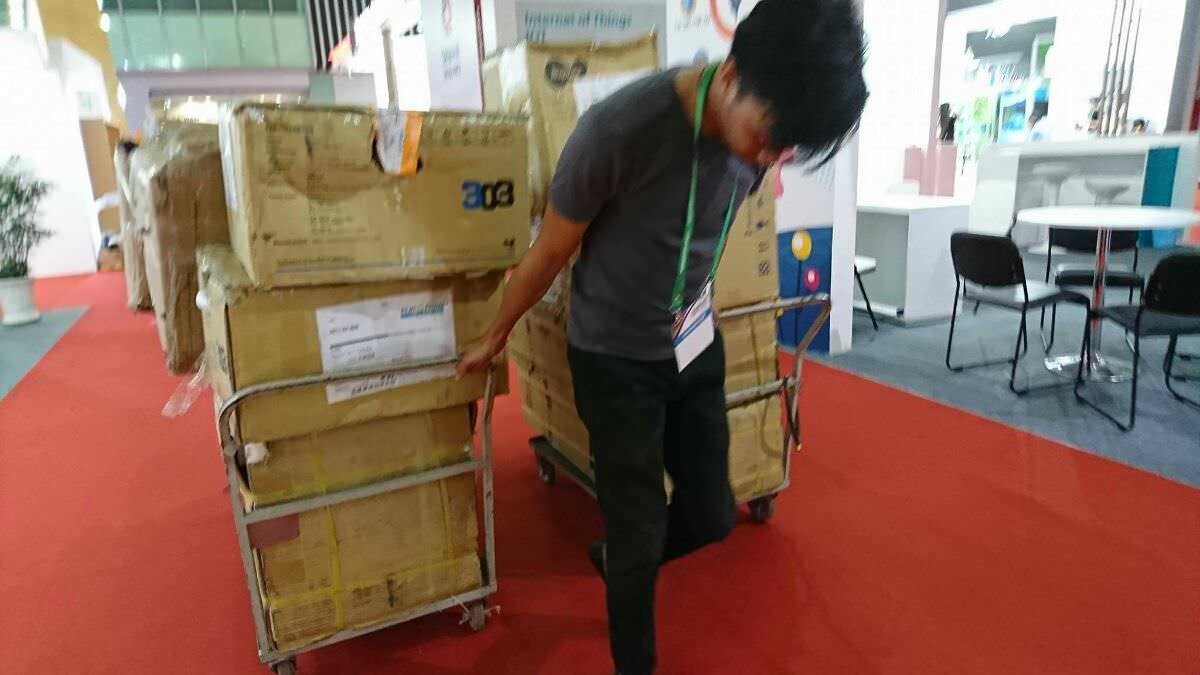 Đưa Hàng Vào Triển Lãm SECC Quận 7