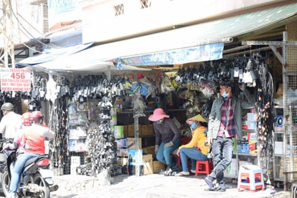 Tìm nguồn hàng công nghệ ở đâu giá rẻ, uy tín?