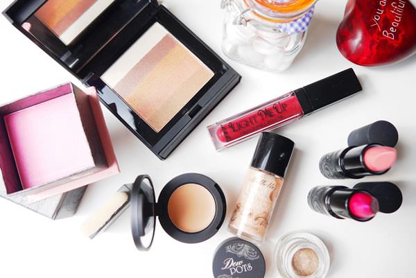 Chọn các đại lý online để mua mỹ phẩm chính hãng